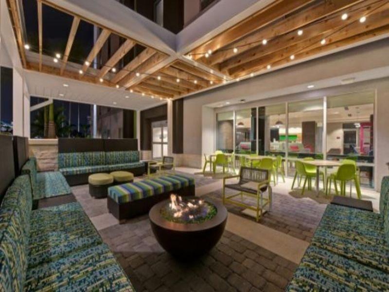 Home2 Suites By Hilton West Palm Beach Airport Cloud Lake Exteriör bild