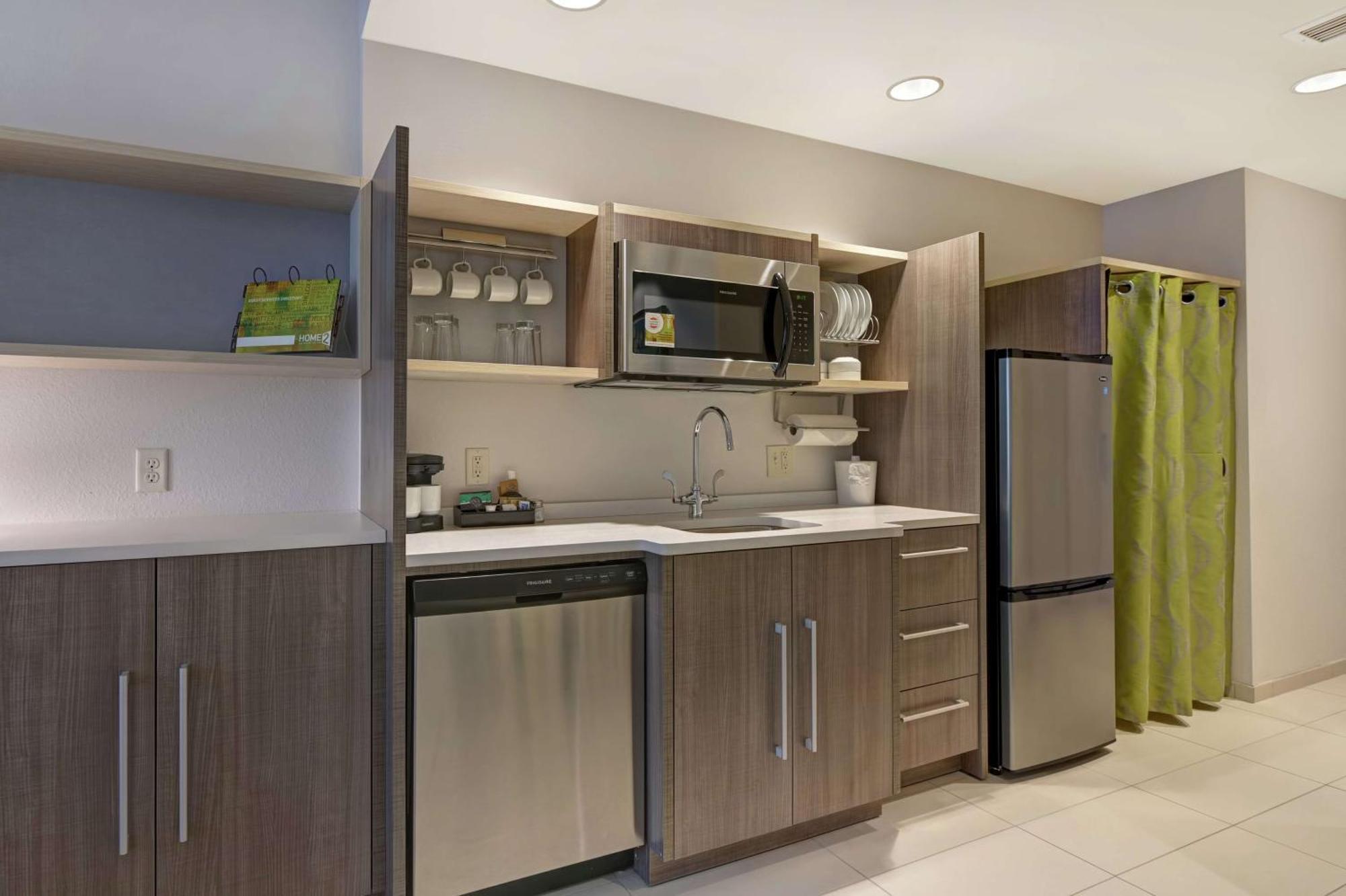 Home2 Suites By Hilton West Palm Beach Airport Cloud Lake Exteriör bild